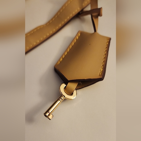 Tweedy Bow Monogram Signature Satchel Purse Bow Snap Closure Black Multicolor - Picture 5 of 11